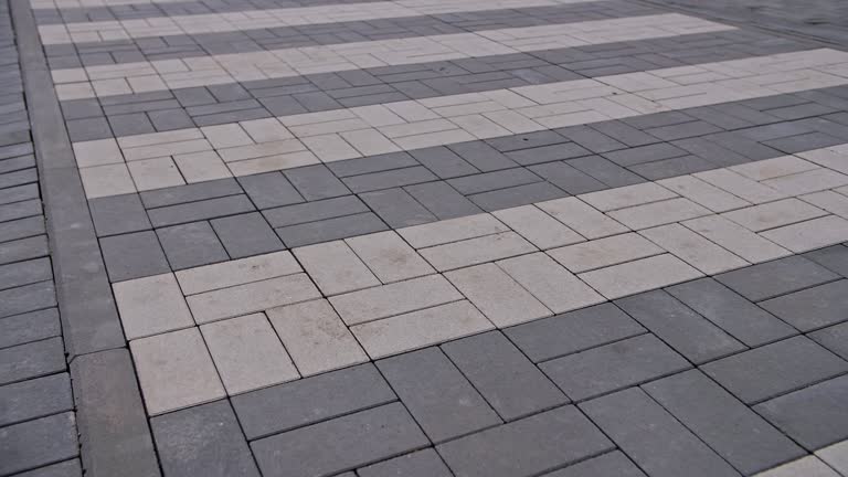 Brolægning af indkørsel/terrasse